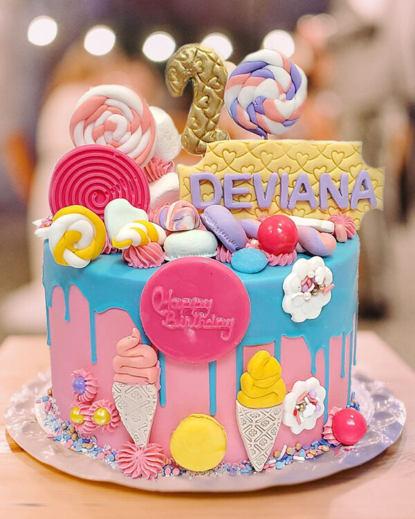 Custom birthday cake from Venus Bakery